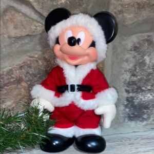 Disney Mickey Mouse Santa Claus Plastic Face.